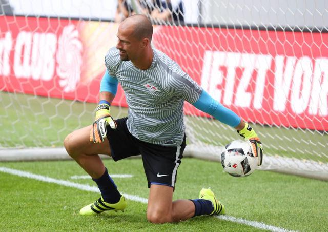 南宫官方网站 -塞维利亚赛前防线松动；志在葡超名次提升；悬念犹存；心理建设被强调(塞维利亚vs罗马预测)